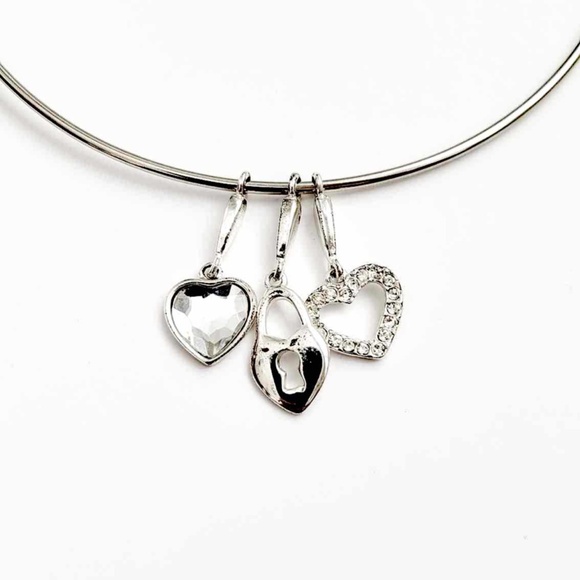 Silver Plated Infinity Pendants Chocker Necklace - Picture 5 of 7